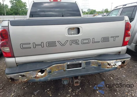 2003 Chevrolet Silverado 1500 K1500 z USA, uszkodzony, nr VIN 2GCEK19T631253111